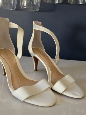 Gianni Bini White Open-Toe Ankle Strap Heels